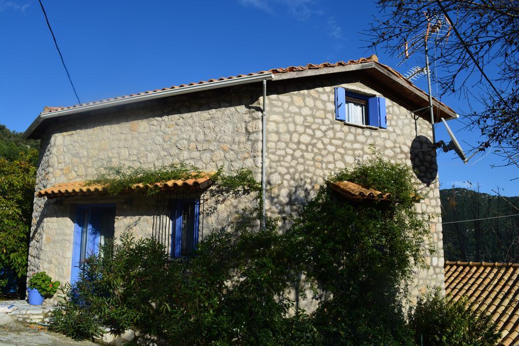 Petrinο Katochori Apartment Katokhorion  Bagian luar foto